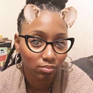 Meet your Posher, Leoane